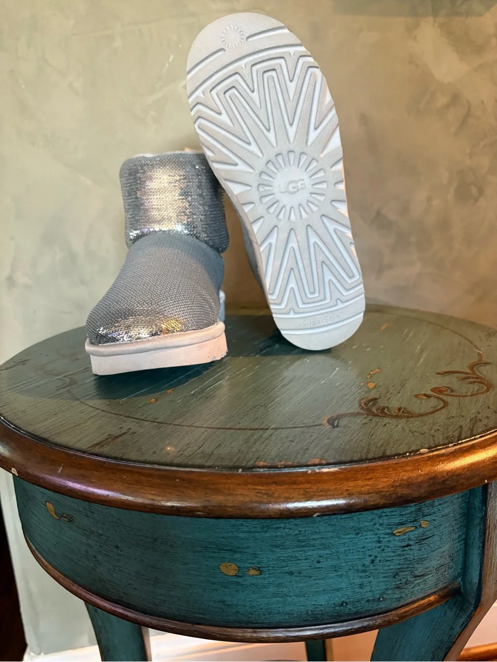 UGG Gray Silver Metallic Mini Boots – Women’s – Sparkle